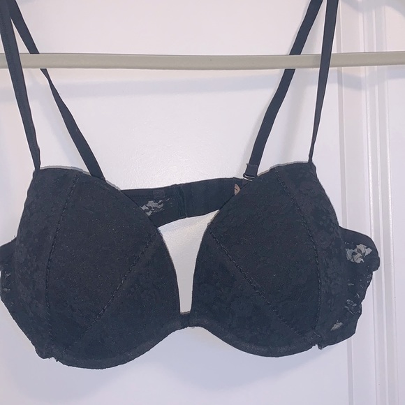 2 Bra Set! Size C36 and medium Black la senza with removable push up inserts - Picture 7 of 11